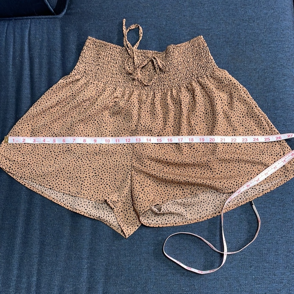 SHEIN FRENCHY PLUS DALMATIAN PAPER-BAG FAUX TIE FRONT SHORT - Picture 9 of 12